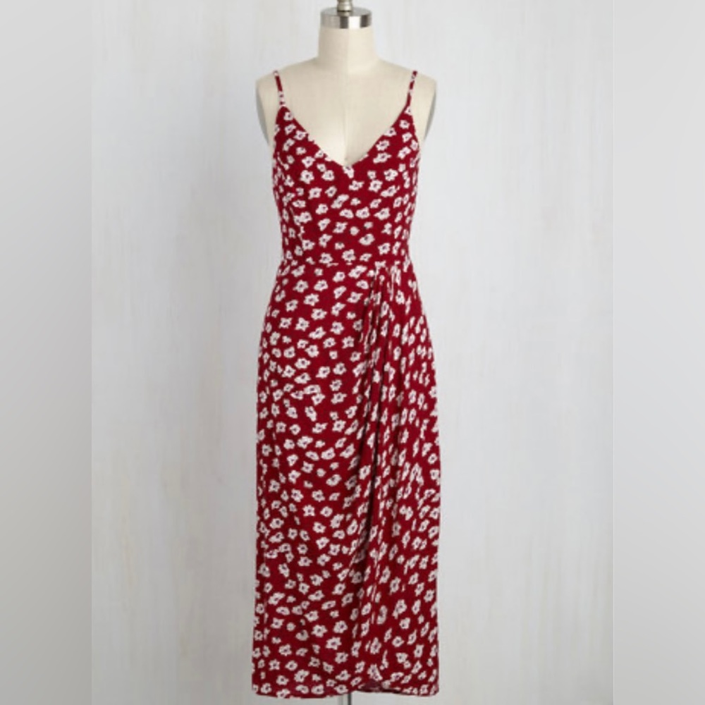 Sunny Girl women’s medium red floral wrap midi dress
